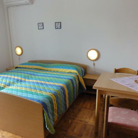 Nice And Cozy Apartment Ferry In 梅杜林 外观 照片